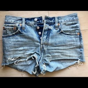 Levi’s 501 Denim Shorts - Class 501 fit/mid rise